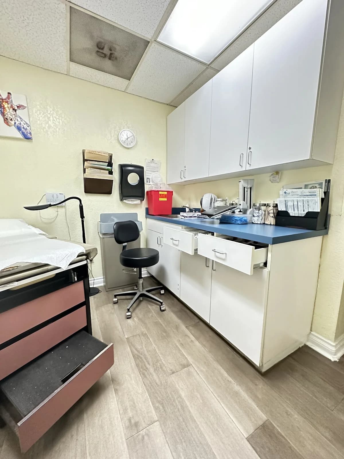 Danh C Truong Medical Office gallery photo 3