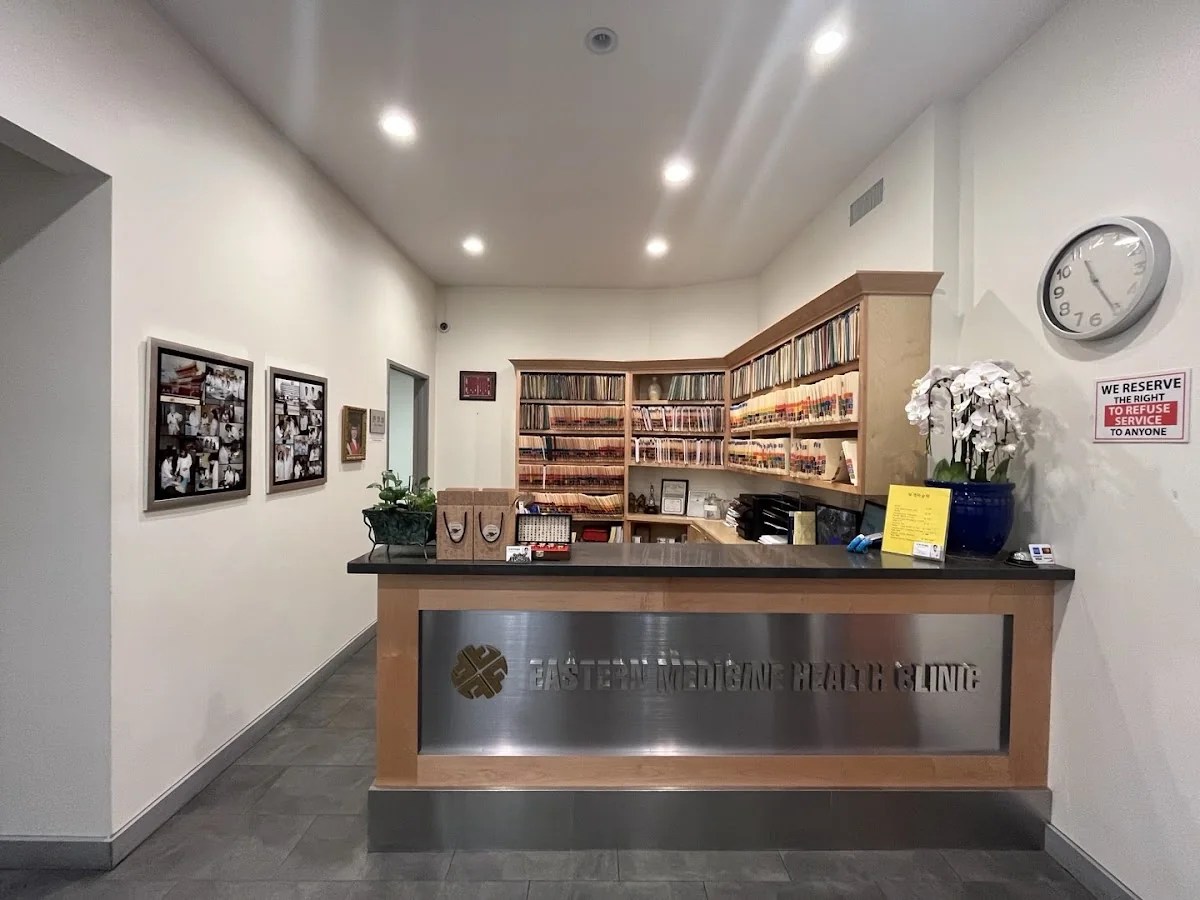 Eastern Medicine Health Clinic (북경의술원)