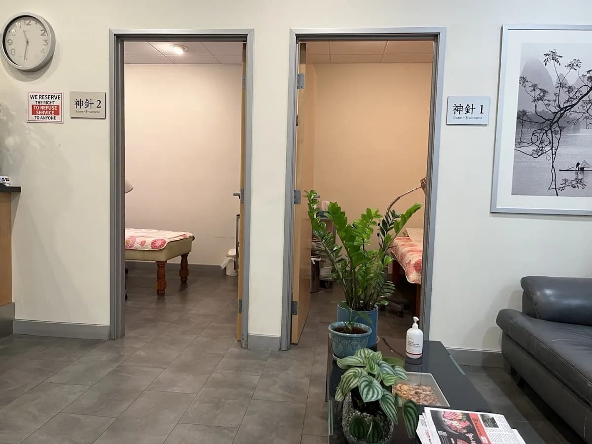 Eastern Medicine Health Clinic (북경의술원) gallery photo 2