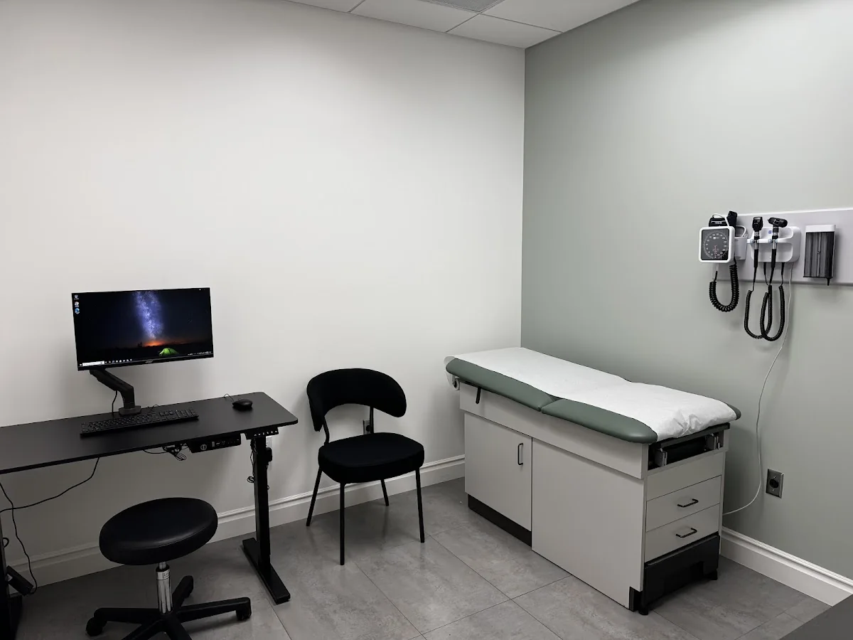 Inovi Care by Lan Do, MD and Michael Le, MD gallery photo 2