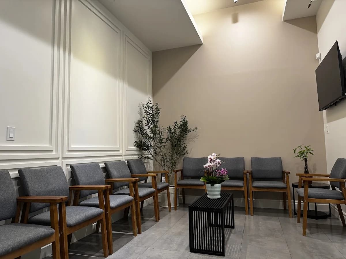 Inovi Care by Lan Do, MD and Michael Le, MD gallery photo 3