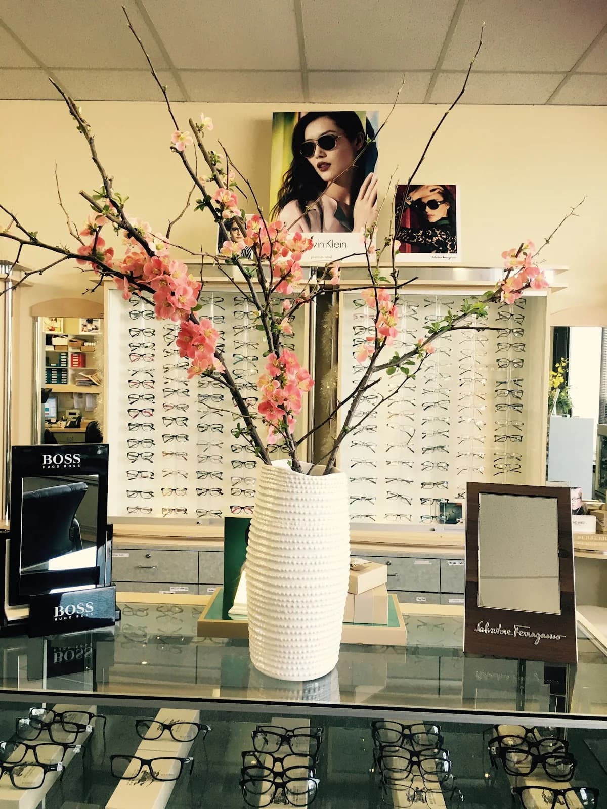 Jennifer N. Le (Drs. Bui & Le Optometry)