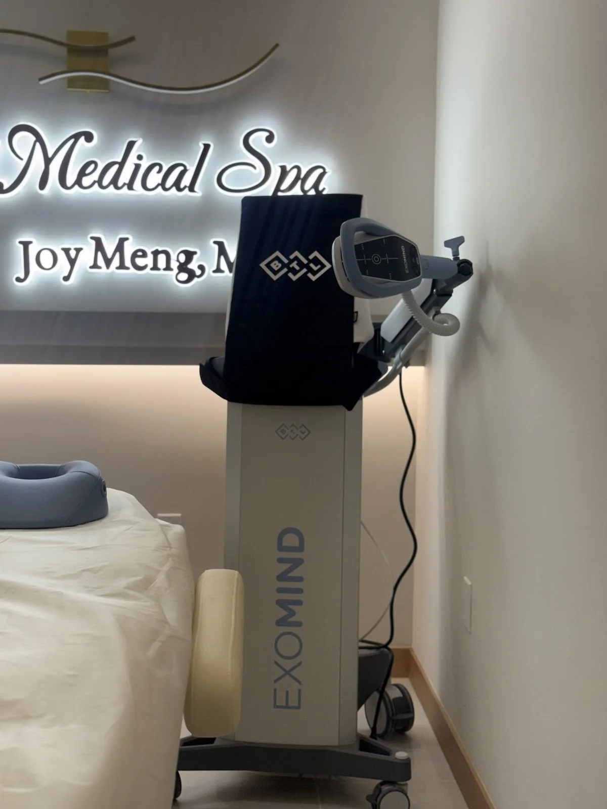Joy Meng, MD gallery photo 4