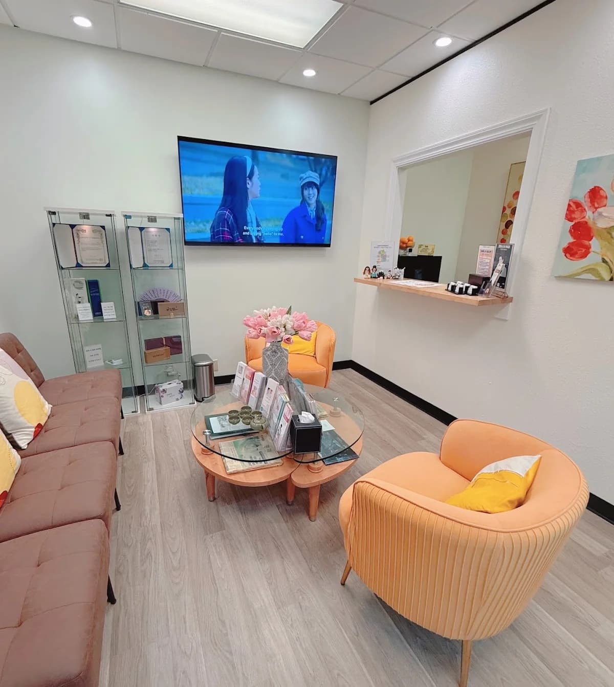 Kyunghee Healing Korean Medicine & Chiropractic 경희 힐링 한의원 & 척추교정 gallery photo 5