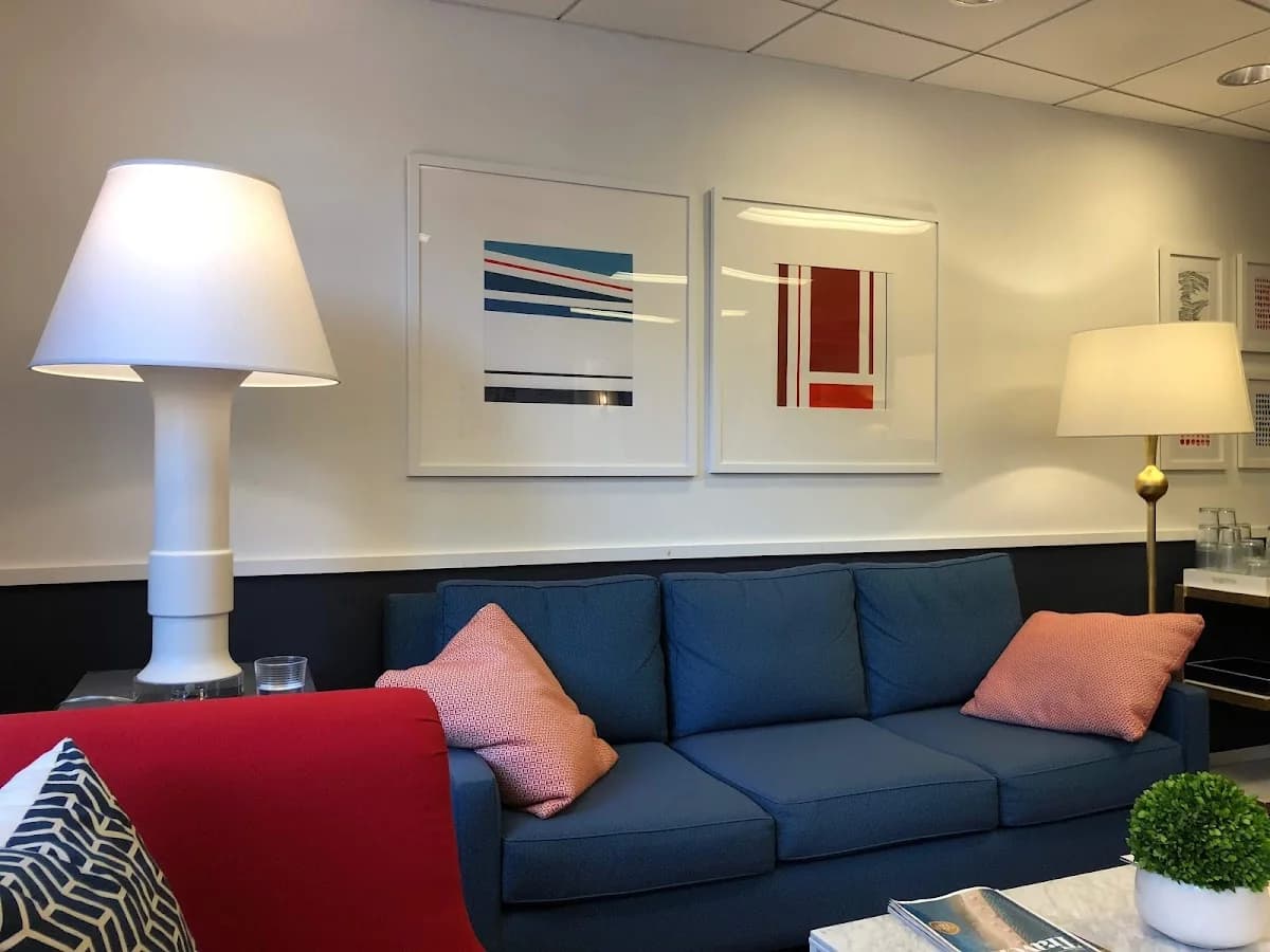 One Medical Primary Care Clinic - Metro Center gallery photo 3
