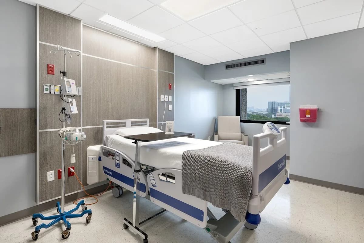 River Oaks Hospital & Clinics gallery photo 3