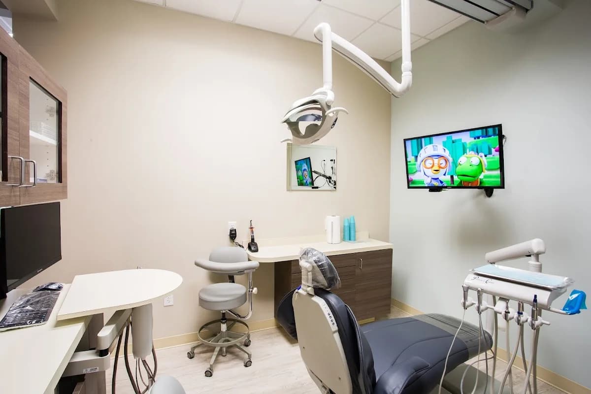 SaySmile Dental: Nuri Kim, DDS gallery photo 5