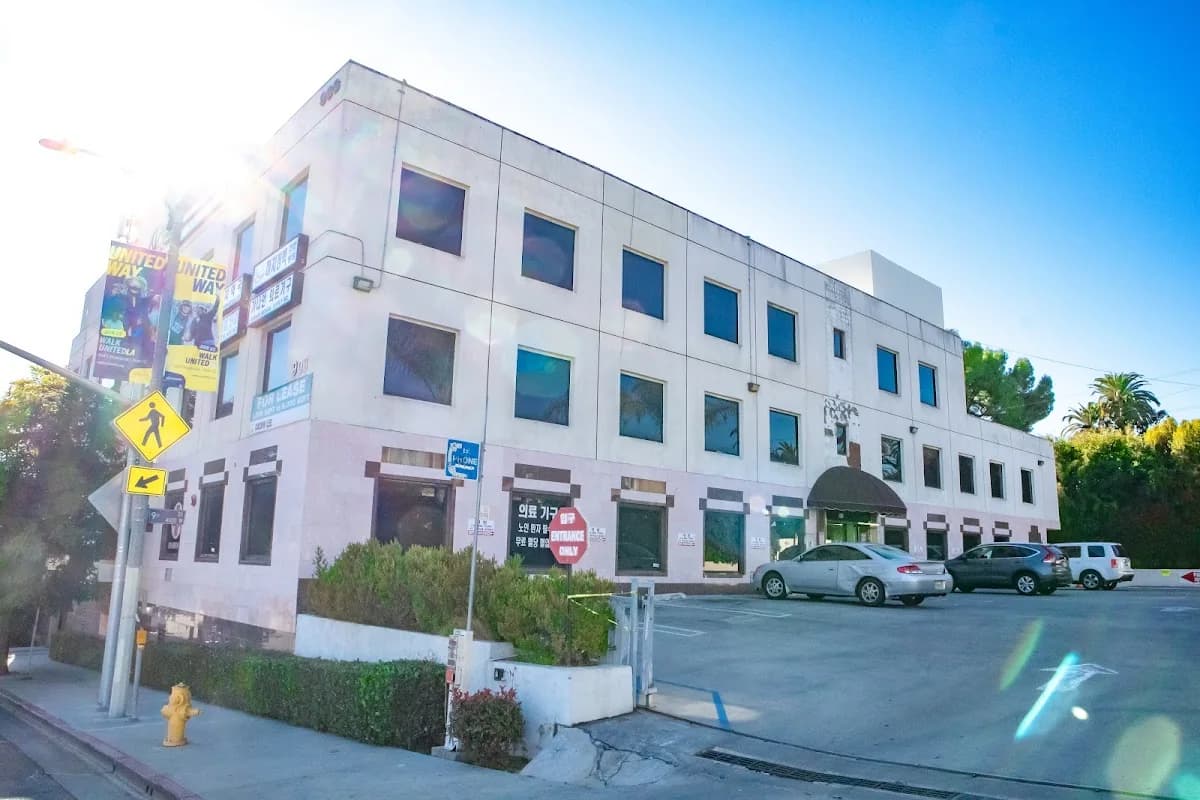 SUNG HYUN KIM, M.D. Internal Medicine gallery photo 5
