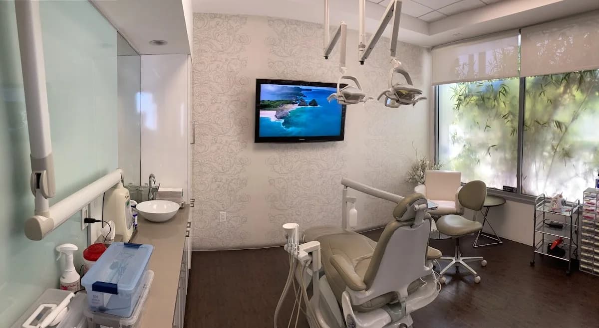 Symphony Dental gallery photo 4