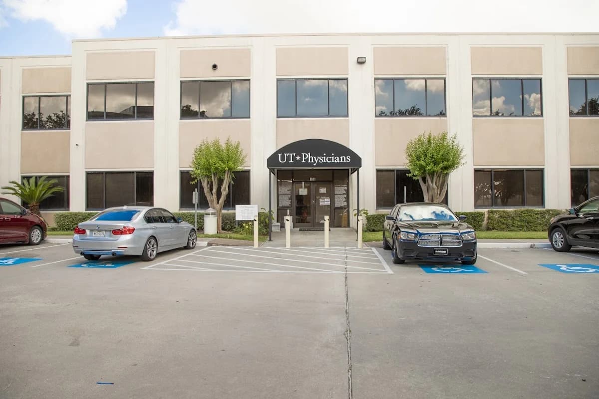 UT Physicians Multispecialty – Greens gallery photo 2
