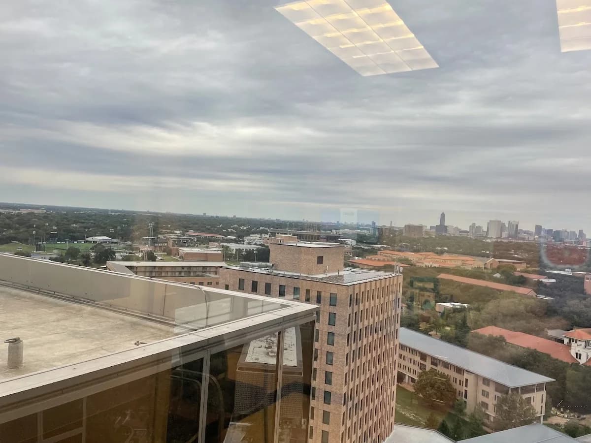 UT Physicians Orthopedics Trauma Clinic gallery photo 5